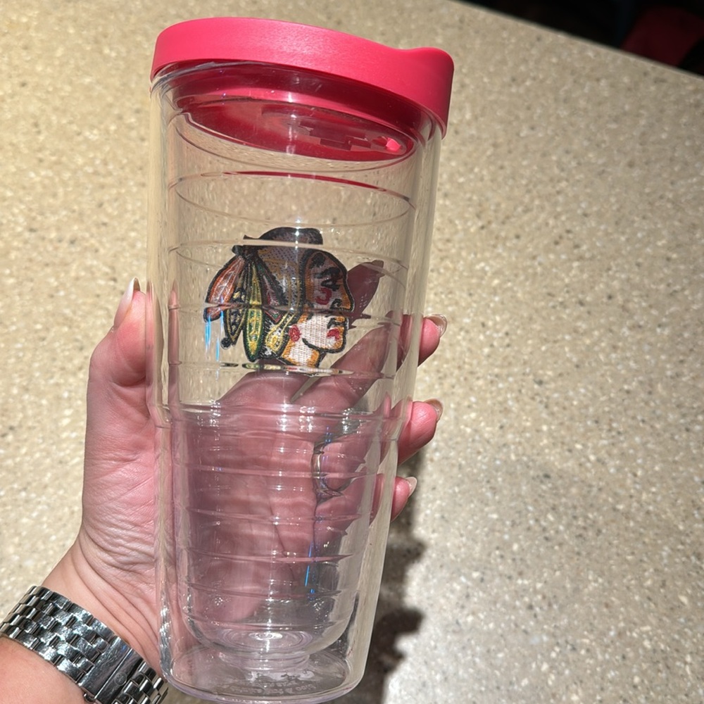 Blackhawks Tervis mug - Picture 3 of 5